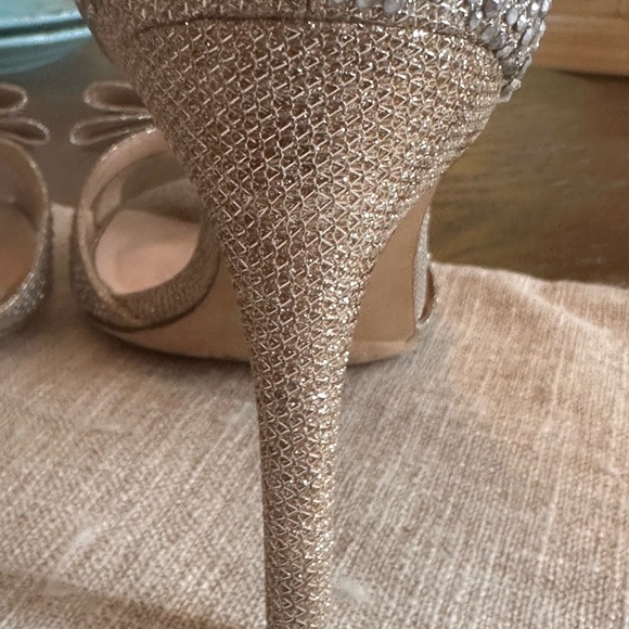 INC International Concepts Glittering Silver Heels - Picture 8 of 15